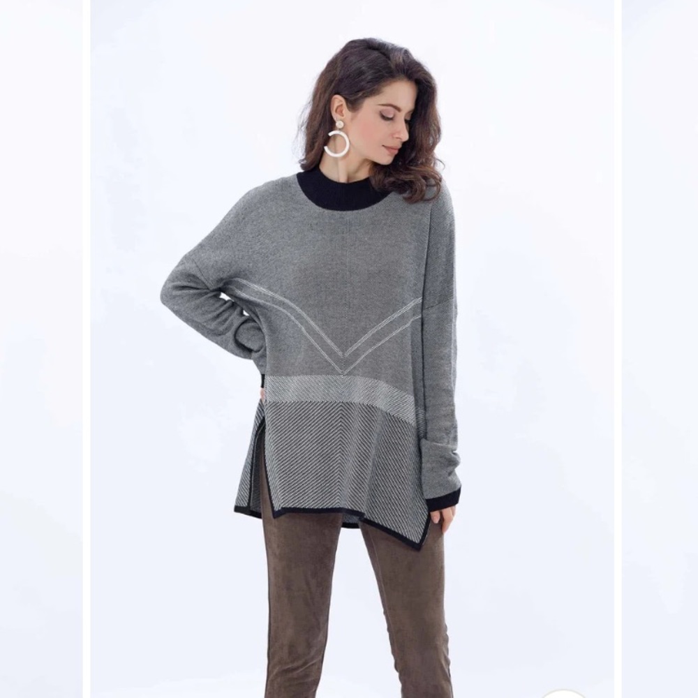 LAUREN HANSEN WHITNEY SWEATER SIZE M NWT